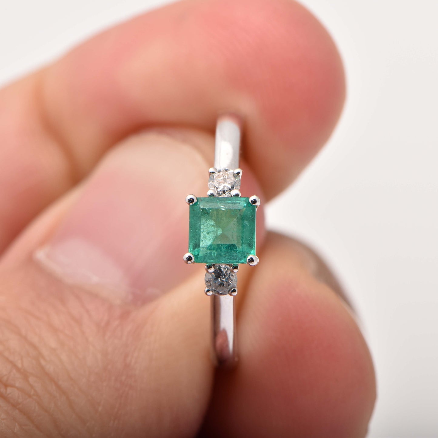Emerald and Diamonds Ring