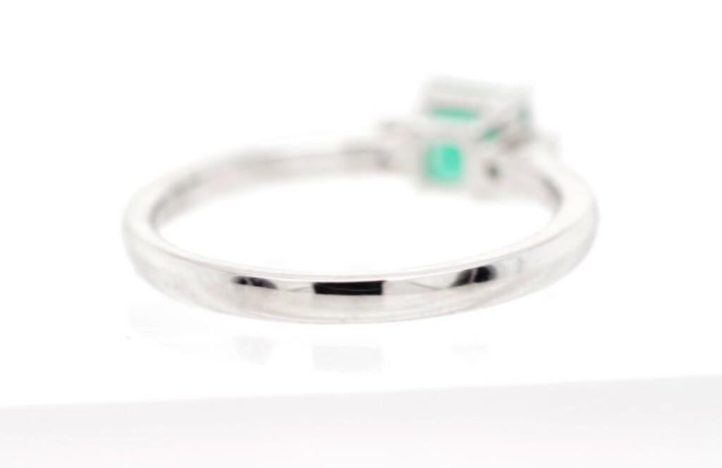 Emerald and Diamonds Ring