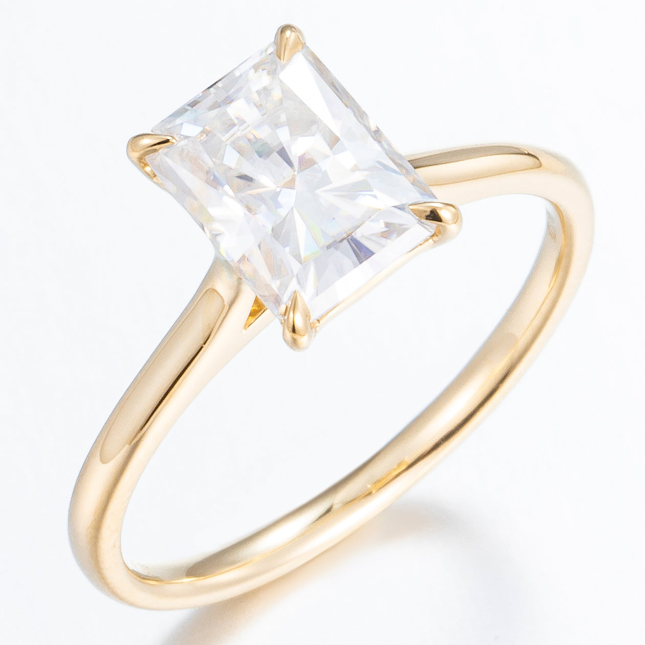 Radiant Cut Engaagement Ring