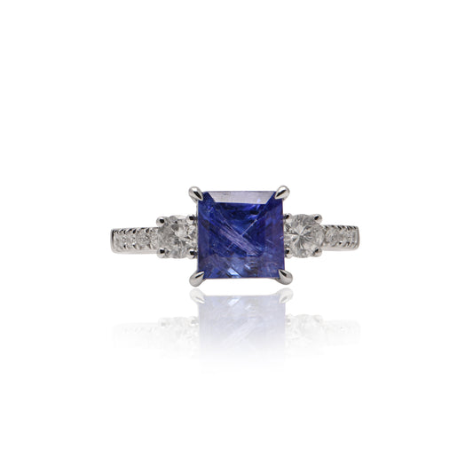 Tanzanite and Diamond Ring